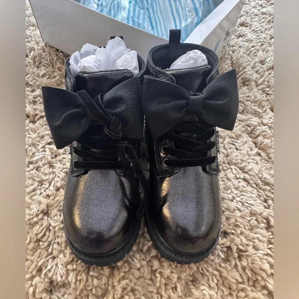 Carter's Yoyo Toddler Girls Boots With Bow Accent. NWB - Picture 10 of 10